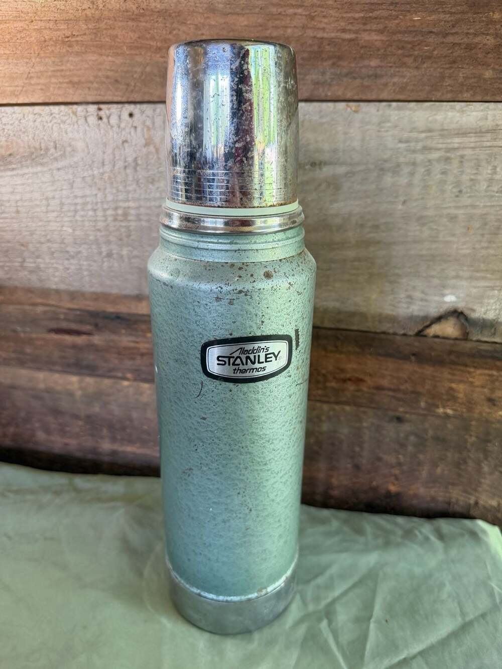 Vintage Aladdin's Stanley Thermos A-944C 1-Quart Green Vacuum Bottle